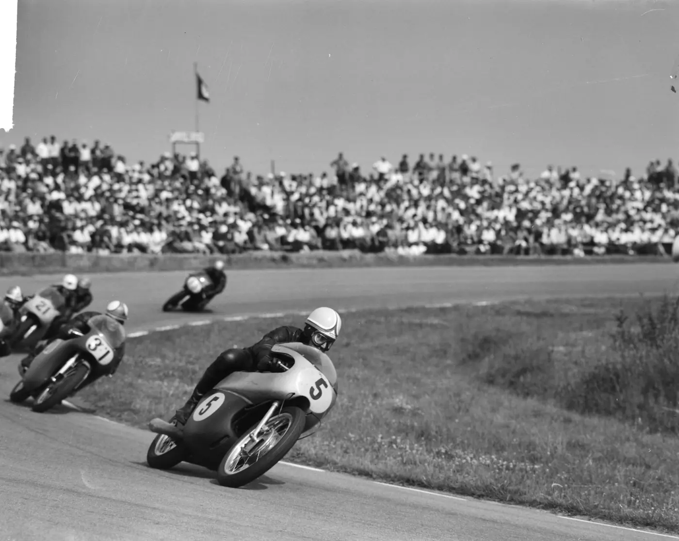 Historic motorcycle racing